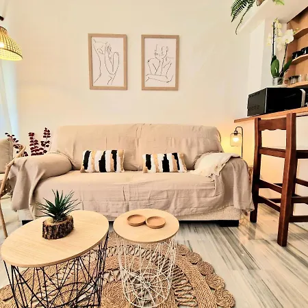 Aa Guest - Victoria Center Eco Apartment